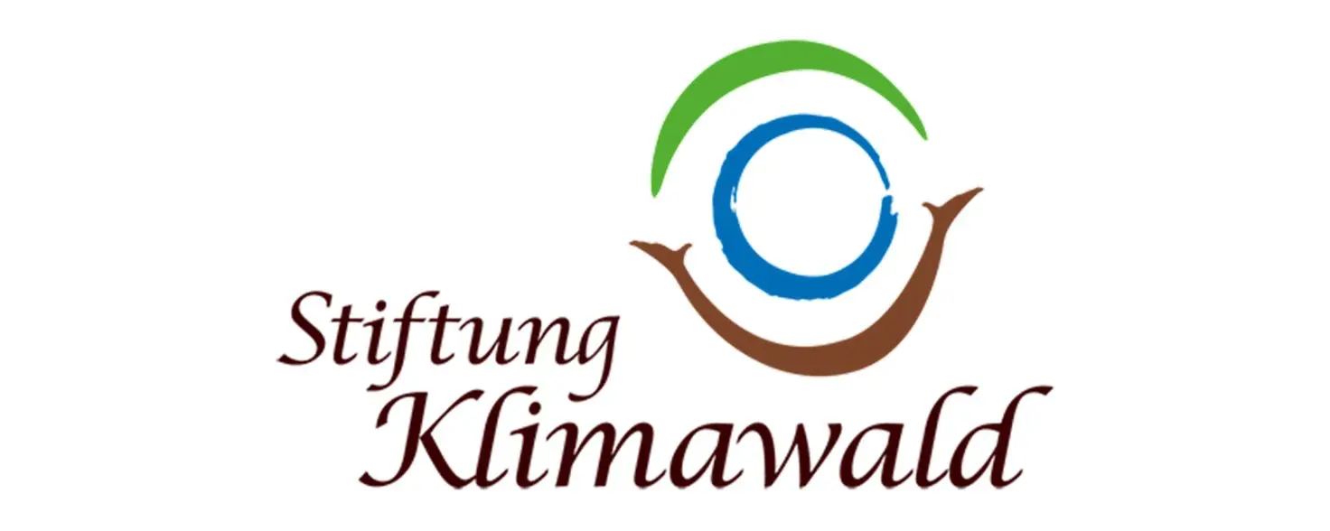 Logo der Stiftung Klimawald mit Schriftzug und blau-grün-braunem Signet.