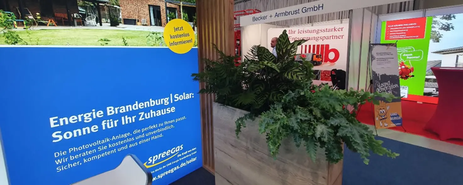 Infostand von der EMB zu Solarenergie