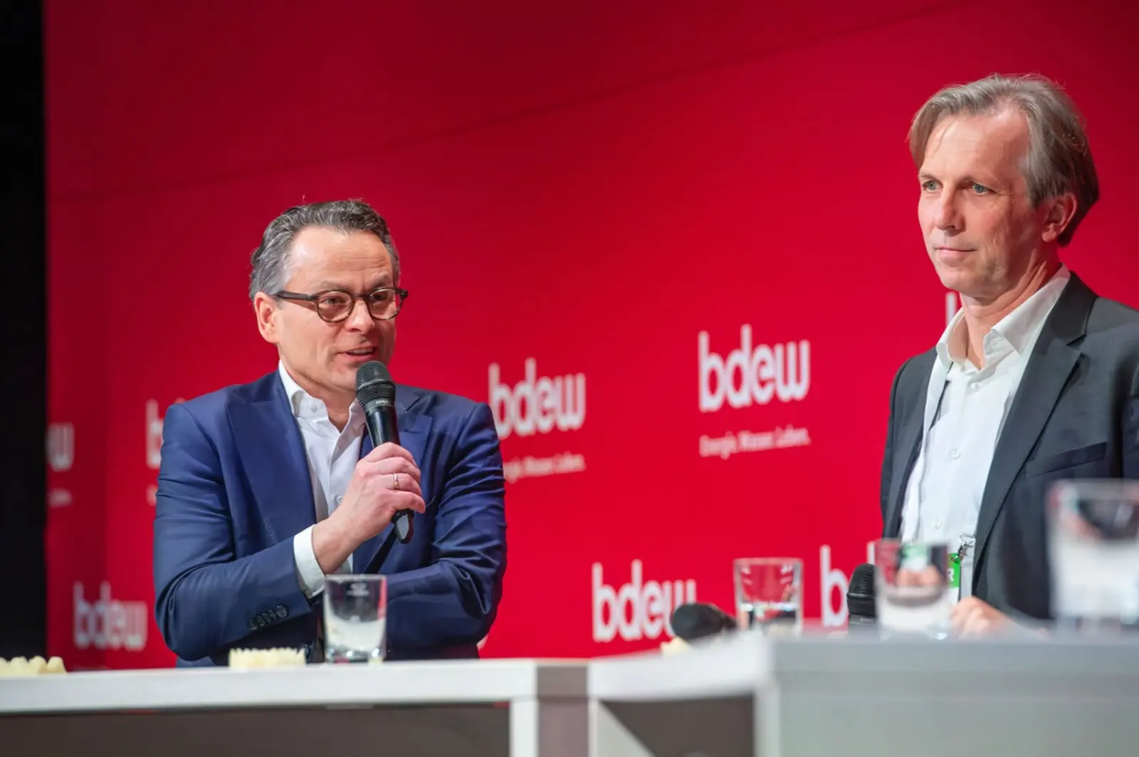 EMB-Geschäftsführer Leif Cropp in der Podiumsdiskussion.