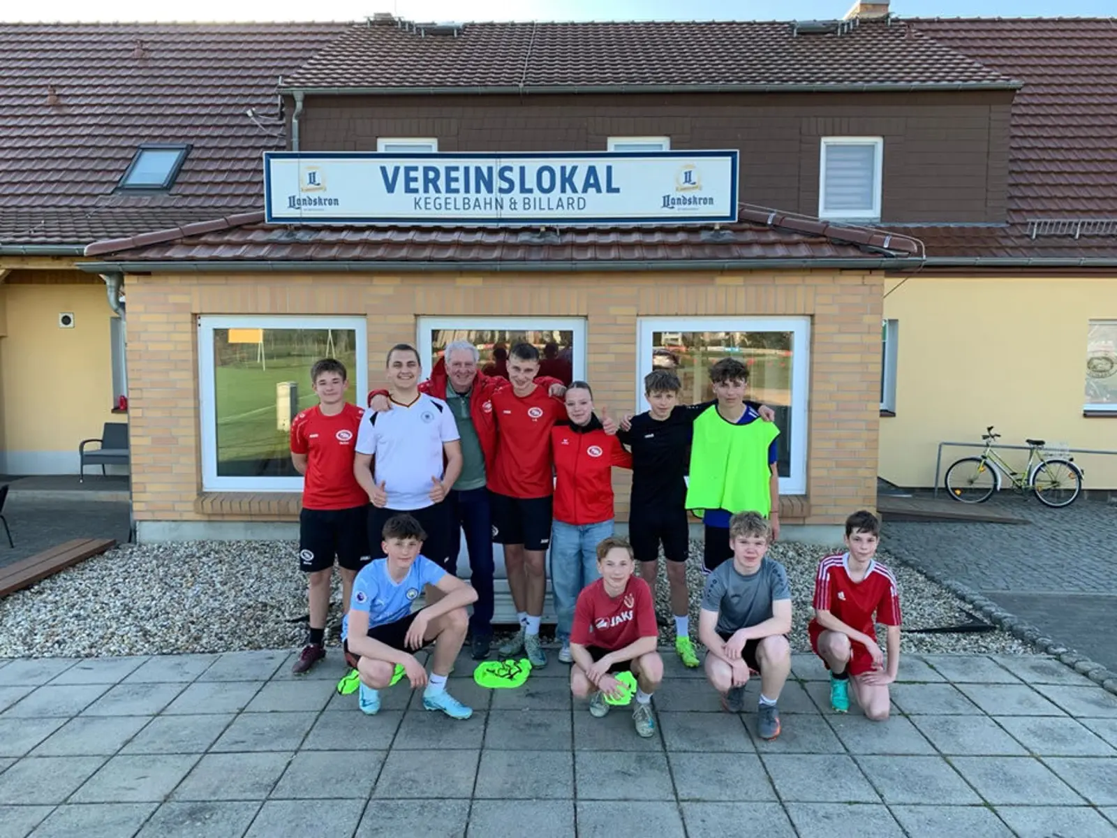Gruppenfoto der Nachwuchsspieler des SV Lok Schleife e.V.